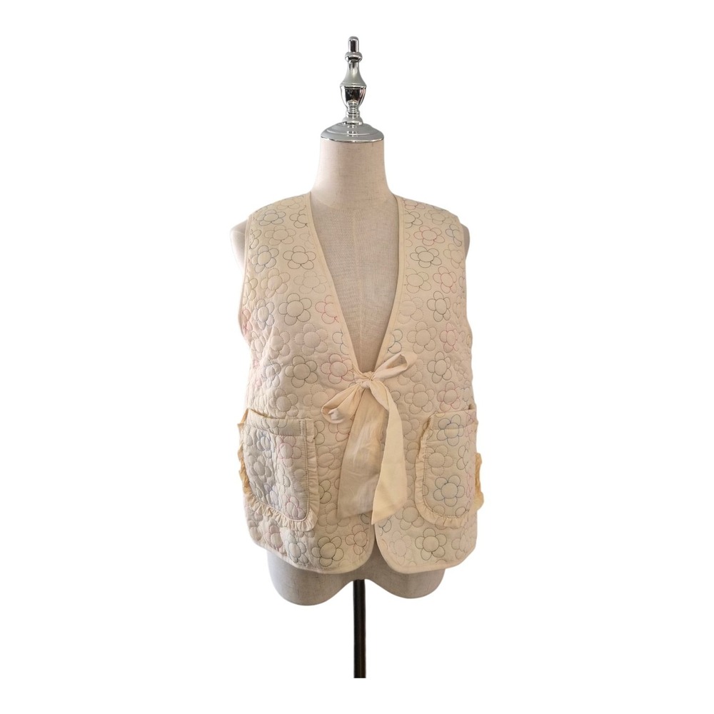 Very J Quilted Floral Vest Cream Tie Front Cottagecore Boho Sleeveless Nwt S